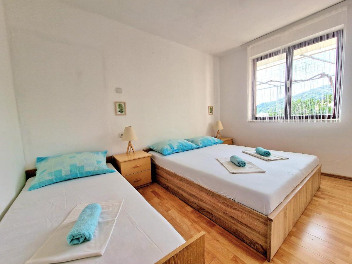 Apartments By The Sea Podaca, Makarska - 6874 Экстерьер фото